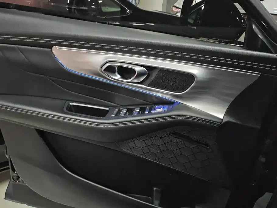 GAC Motor Trumpchi GS8 — фото 3