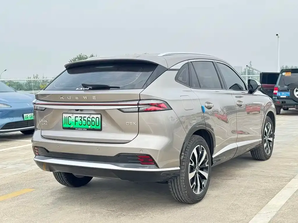 Roewe D5X DMH — фото 4