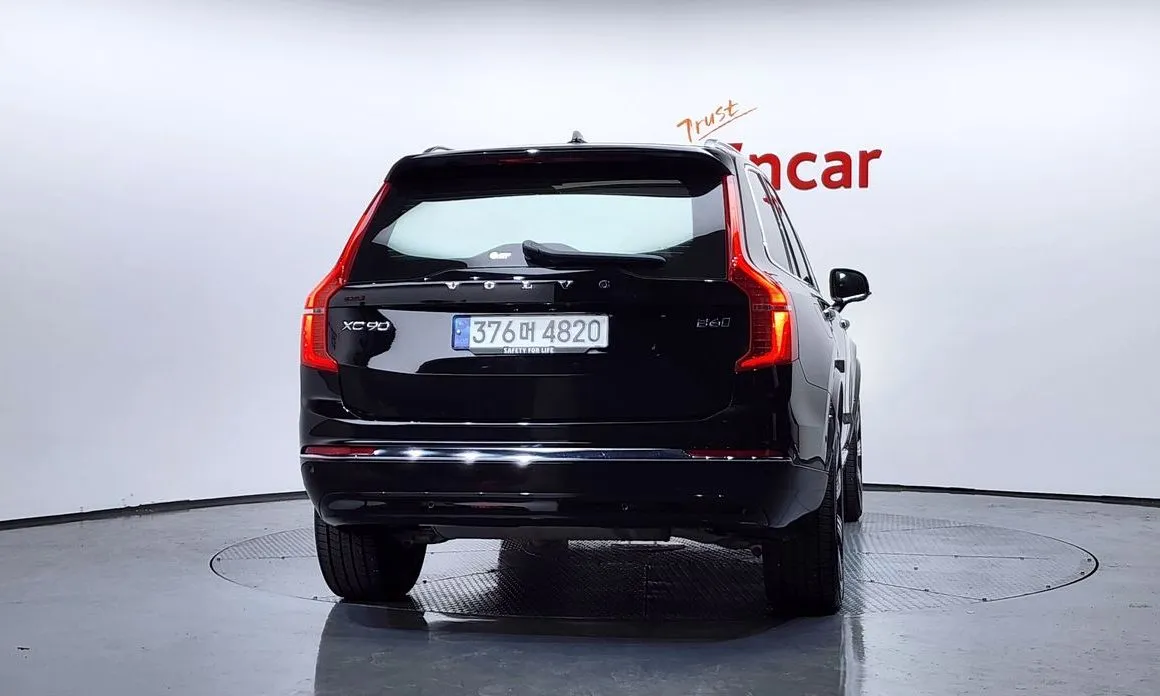 Volvo XC90 — фото 2