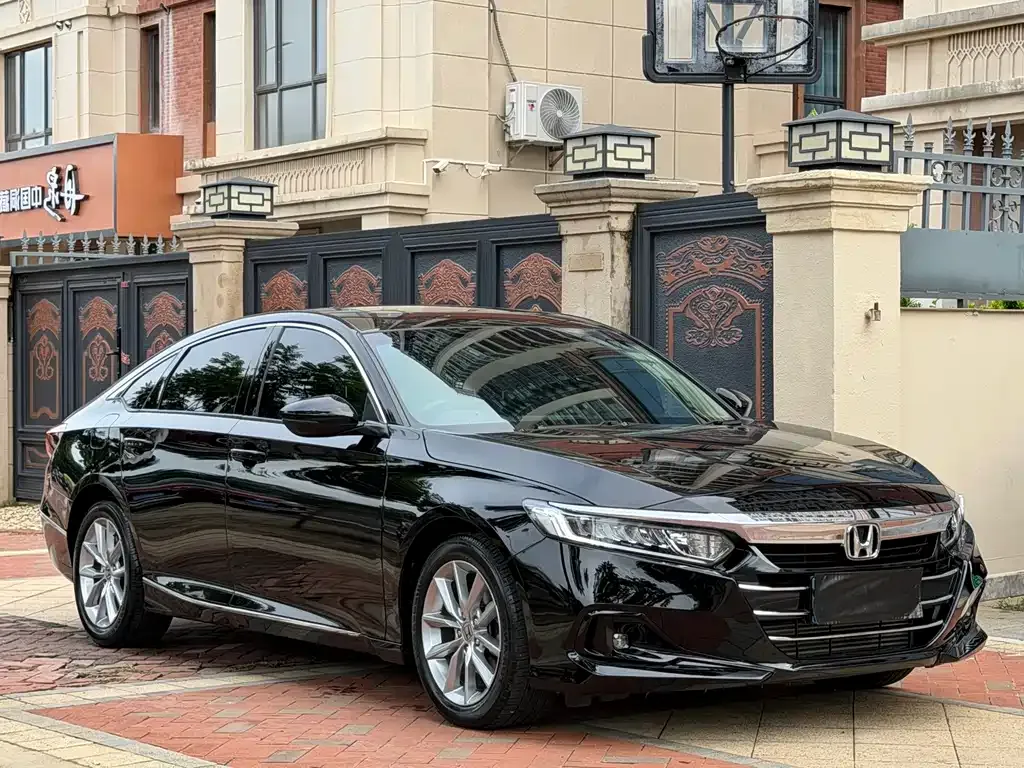 Honda Accord — фото 6