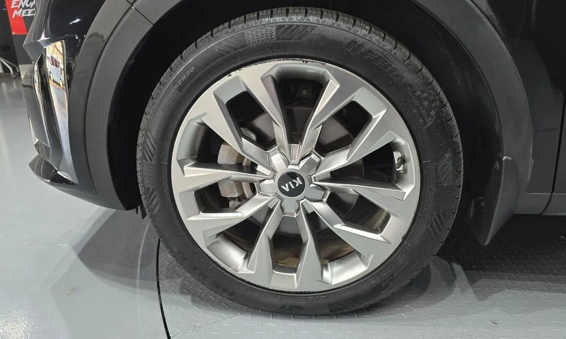Kia Sorento — фото 8