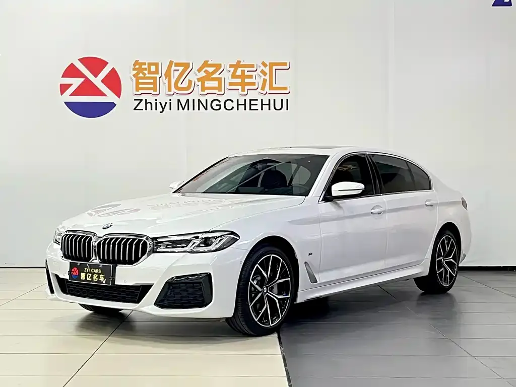 BMW 5 Series — фото 1