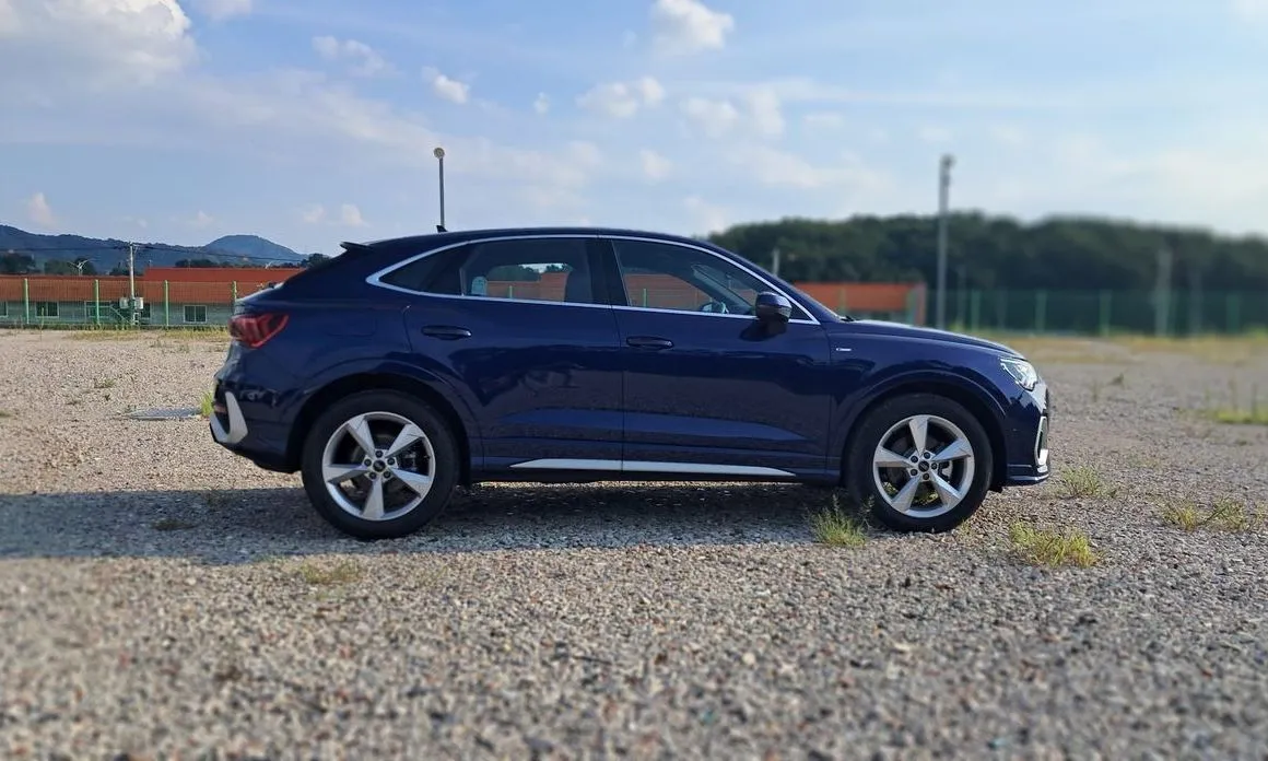 Audi Q3 — фото 10