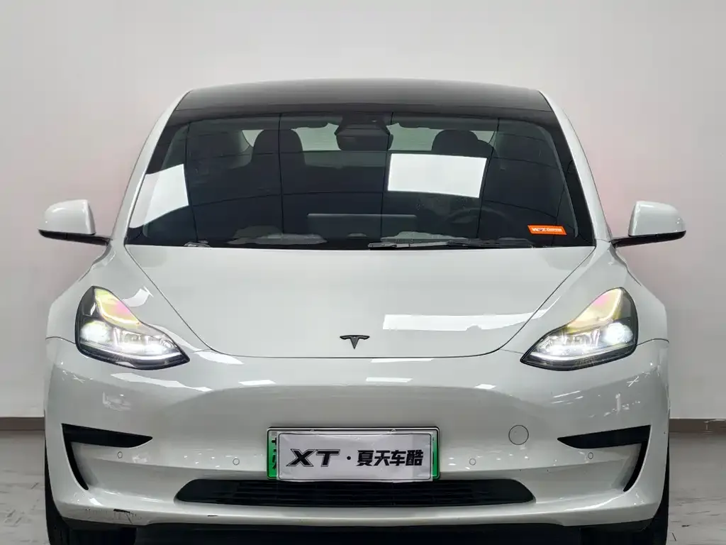 Tesla Model 3 — фото 4