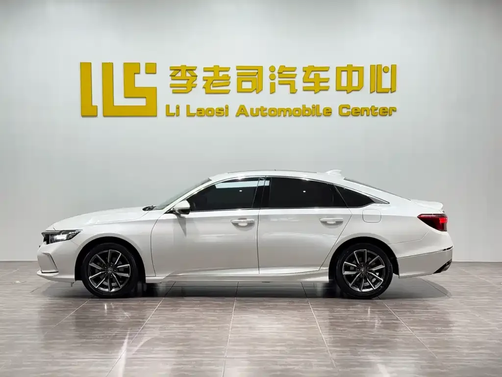 Honda Inspire — фото 2