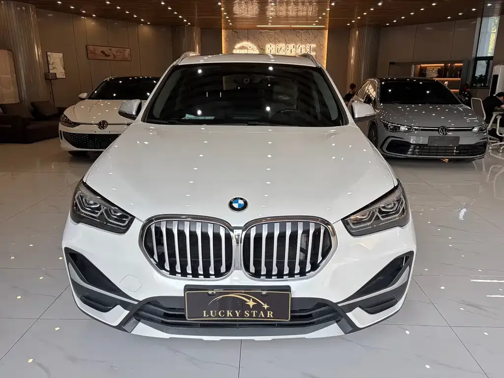 BMW X1 — фото 9