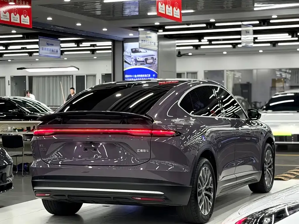 NIO EC6 — фото 10