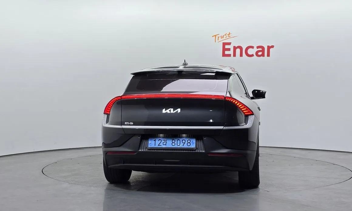 Kia EV6 — фото 3