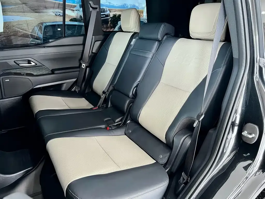Lexus GX — фото 10