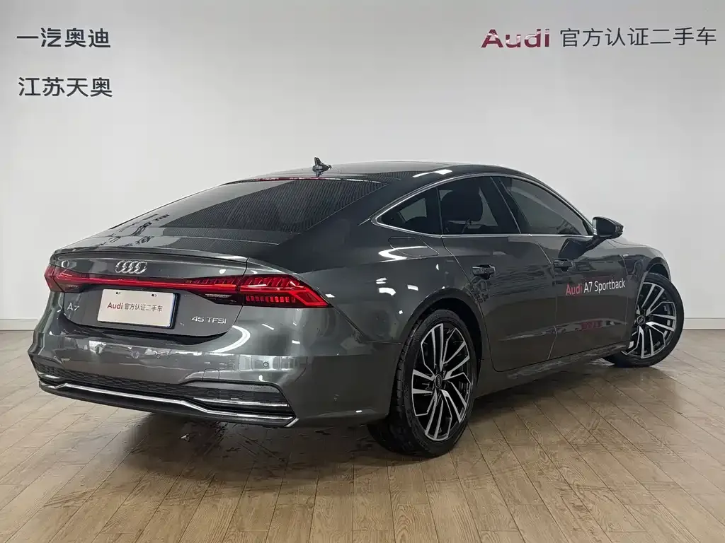 Audi A7 — фото 9