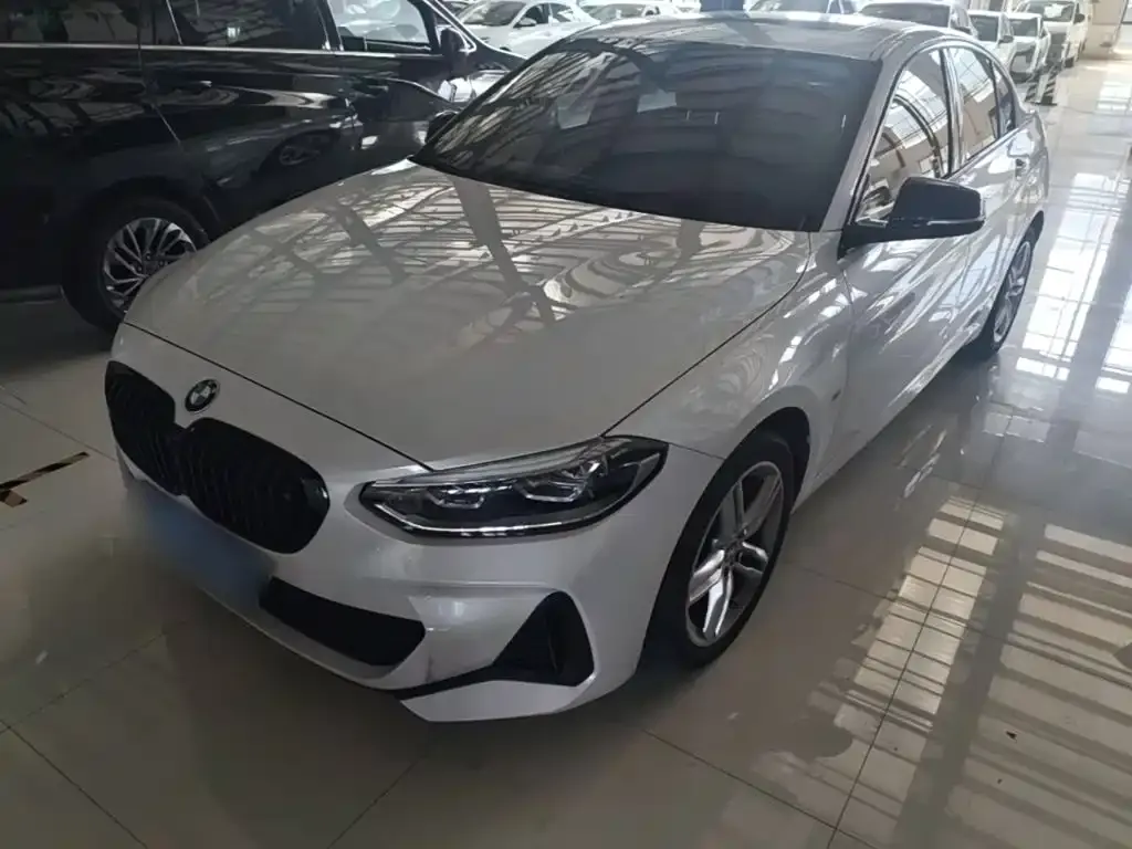 BMW 1 Series — фото 1