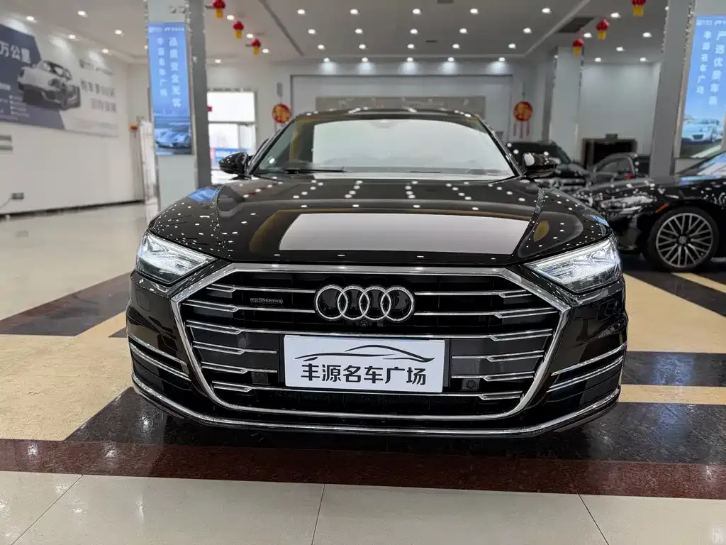 Audi A8 — фото 3