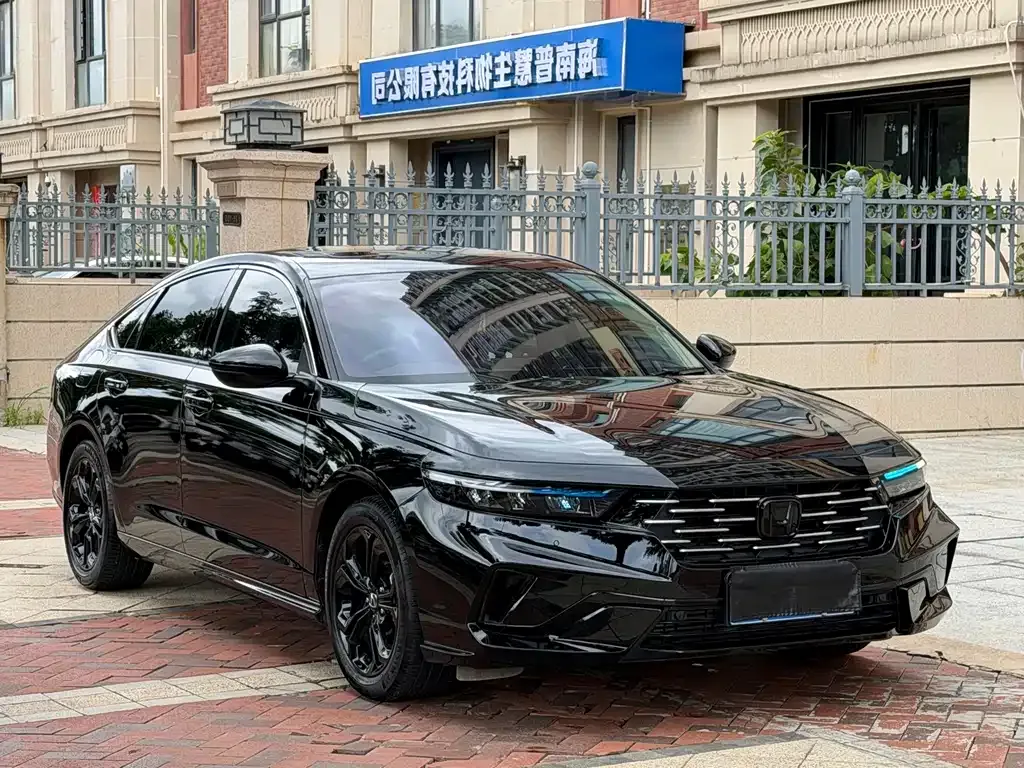 Honda Accord — фото 6