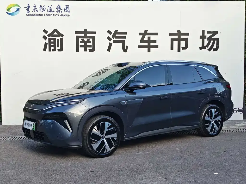 BYD Tang L — фото 1