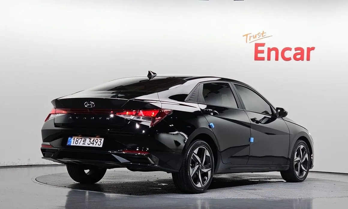 Hyundai AVANTE — фото 2