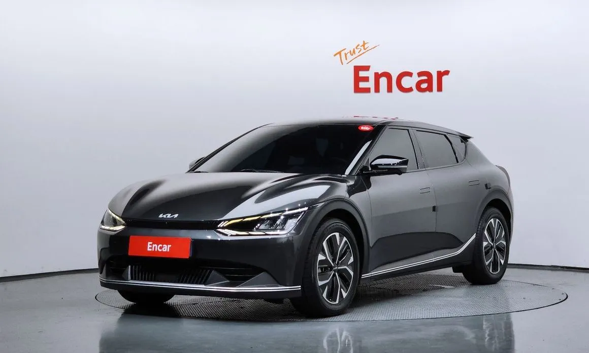 Kia EV6 — фото 1