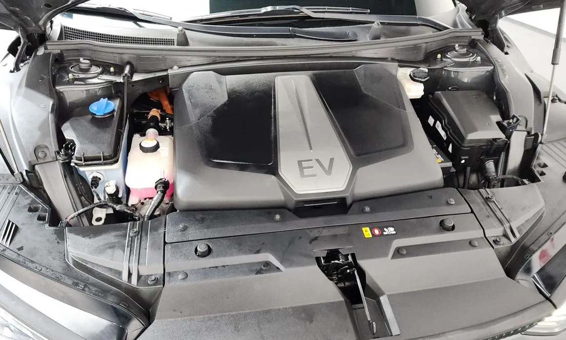 Kia EV6 — фото 9