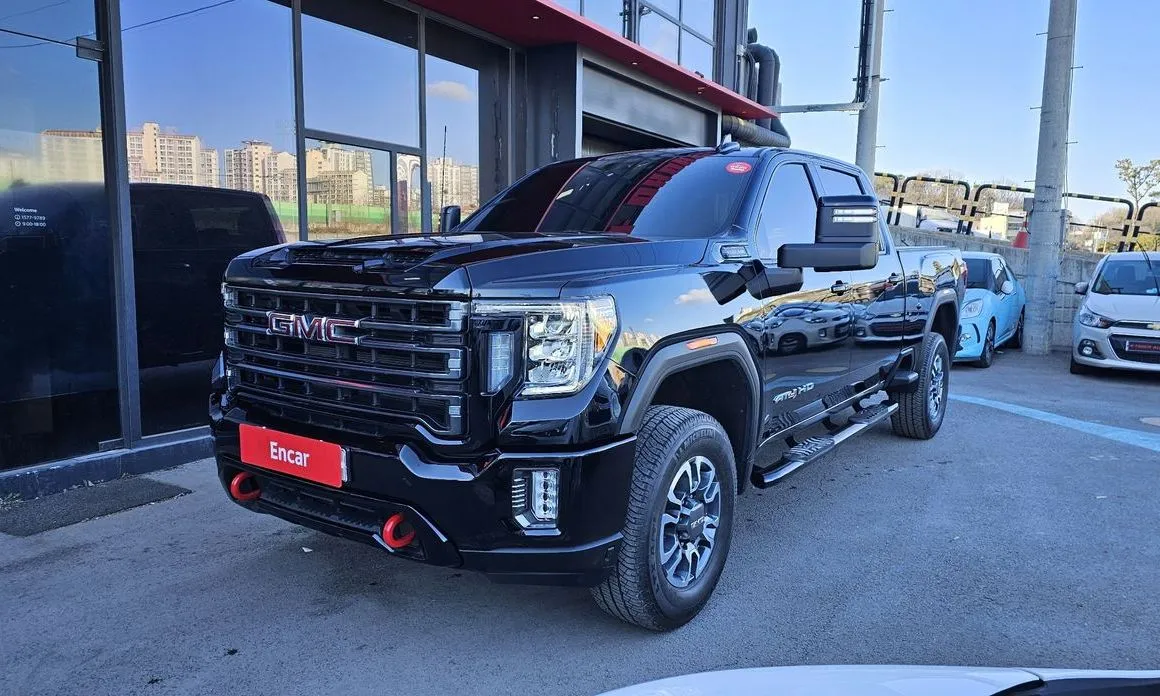 GMC Sierra — фото 1