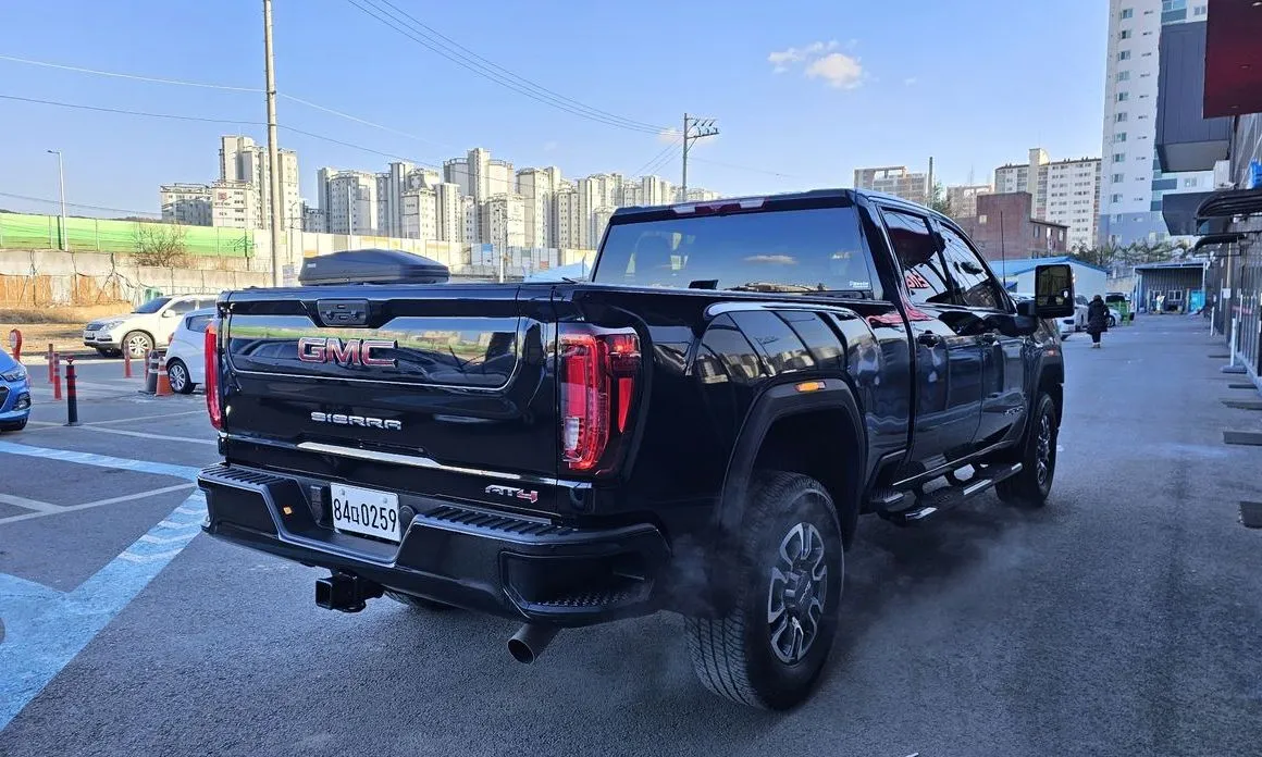 GMC Sierra — фото 6