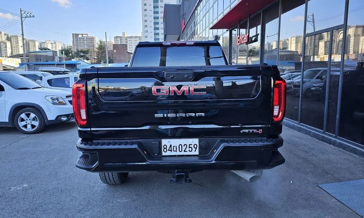 GMC Sierra — фото 5