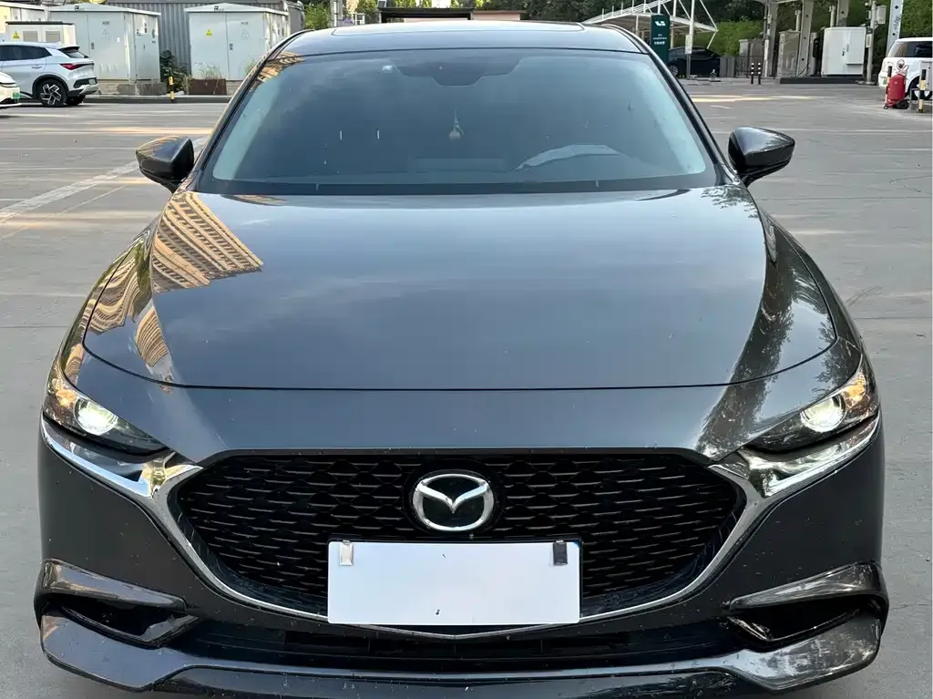 Mazda 3 Axela — фото 2