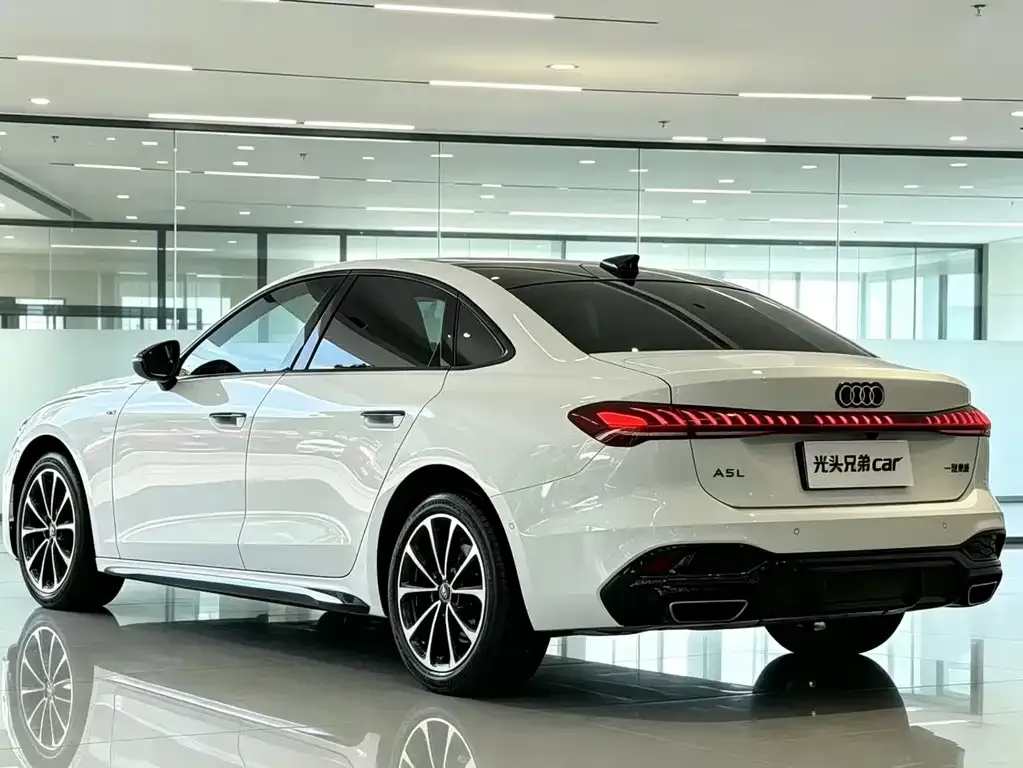 Audi A5L — фото 4