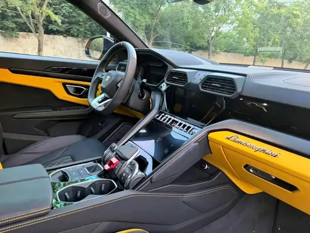 Lamborghini Urus — фото 5