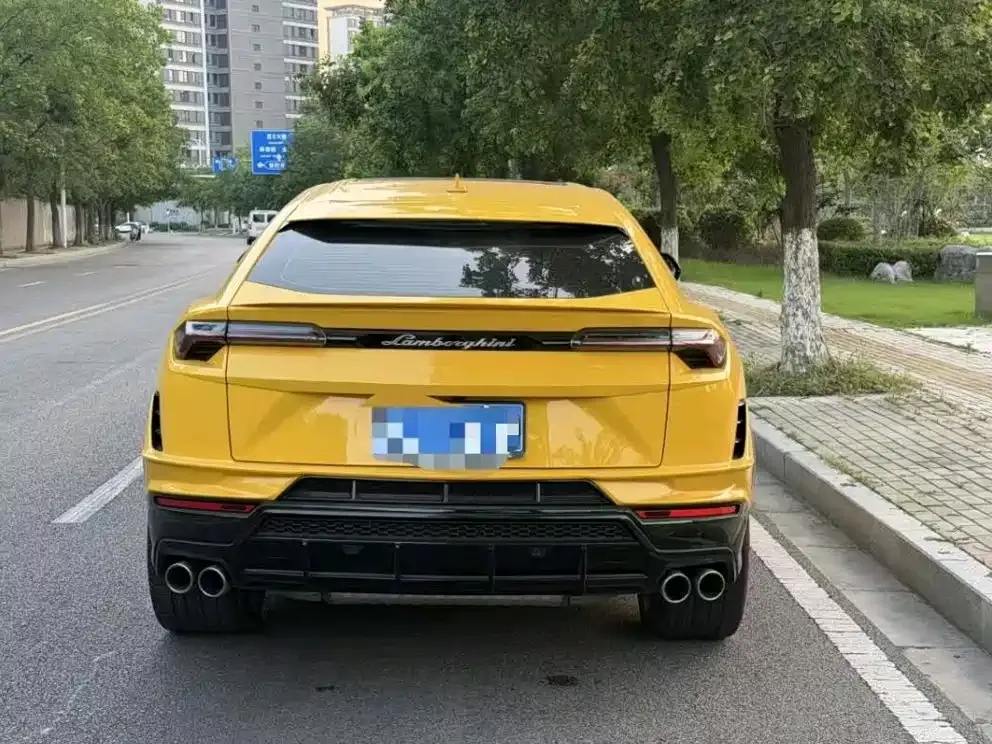 Lamborghini Urus — фото 6