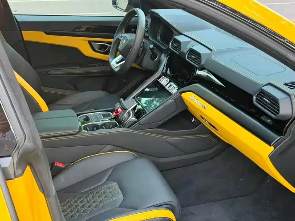 Lamborghini Urus — фото 3