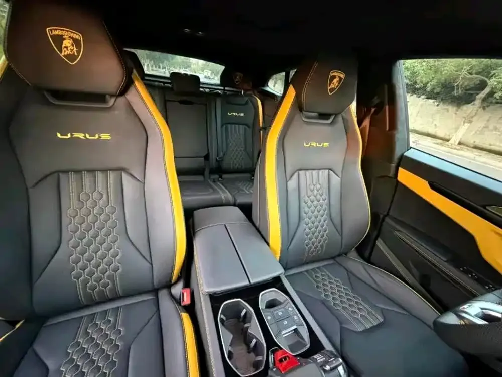 Lamborghini Urus — фото 10