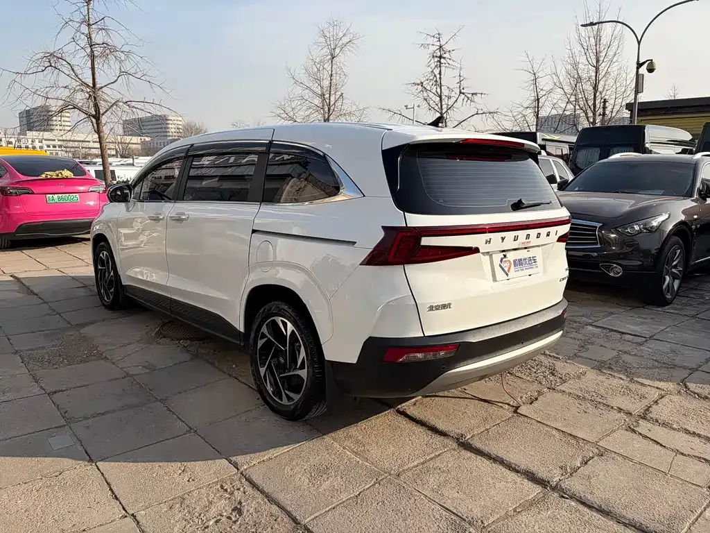 Hyundai Custo — фото 9