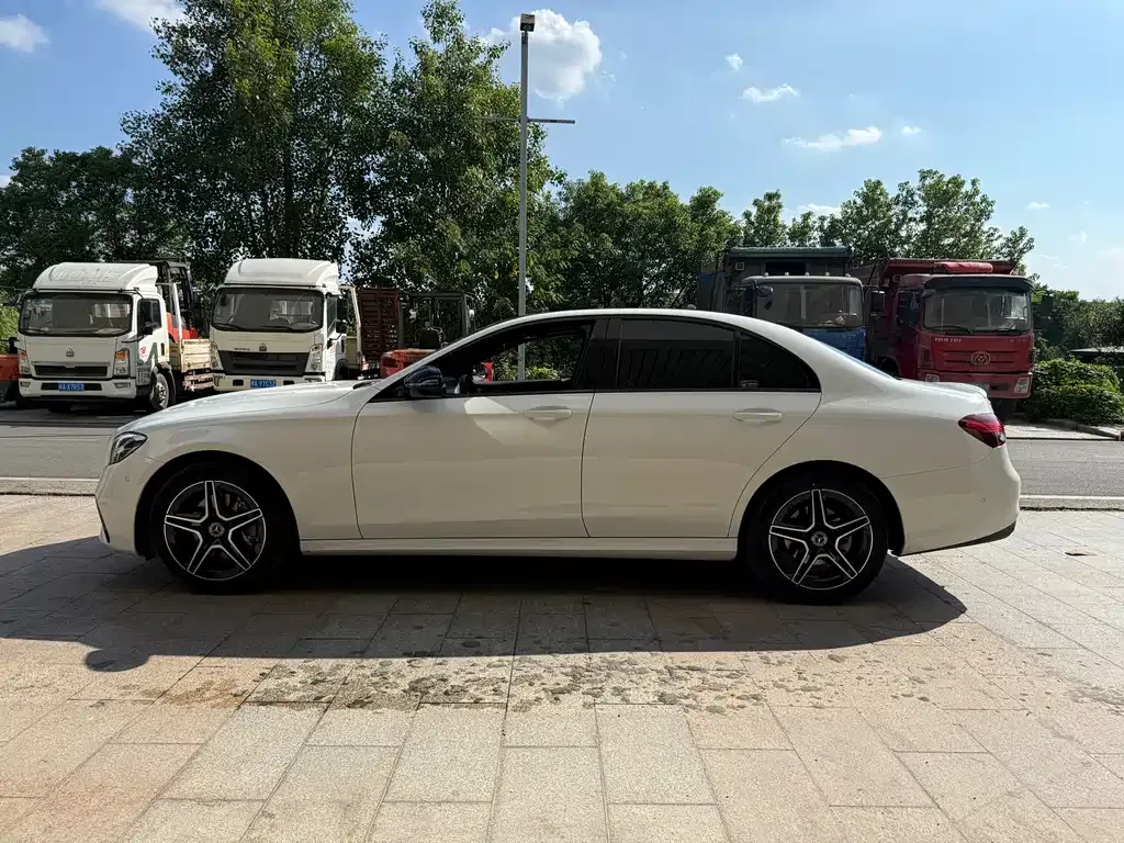 Mercedes-Benz E-Class (Import) — фото 7