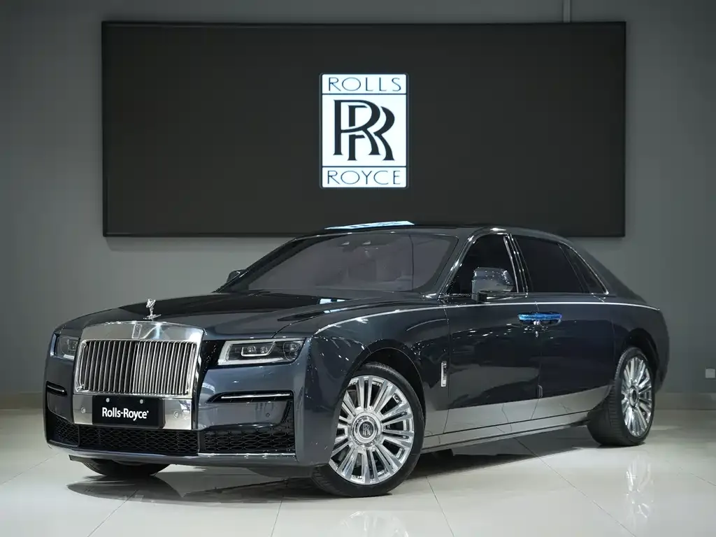 Rolls-Royce Ghost — фото 1