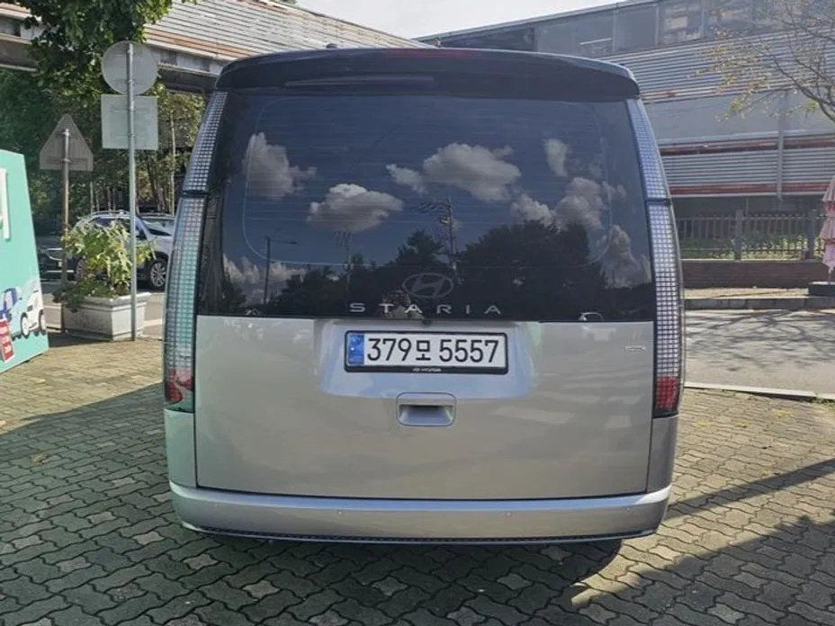 Hyundai Staria — фото 2