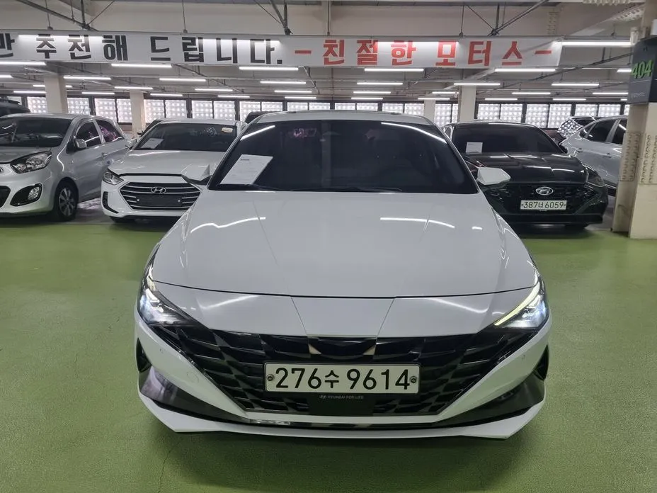 Hyundai AVANTE — фото 1