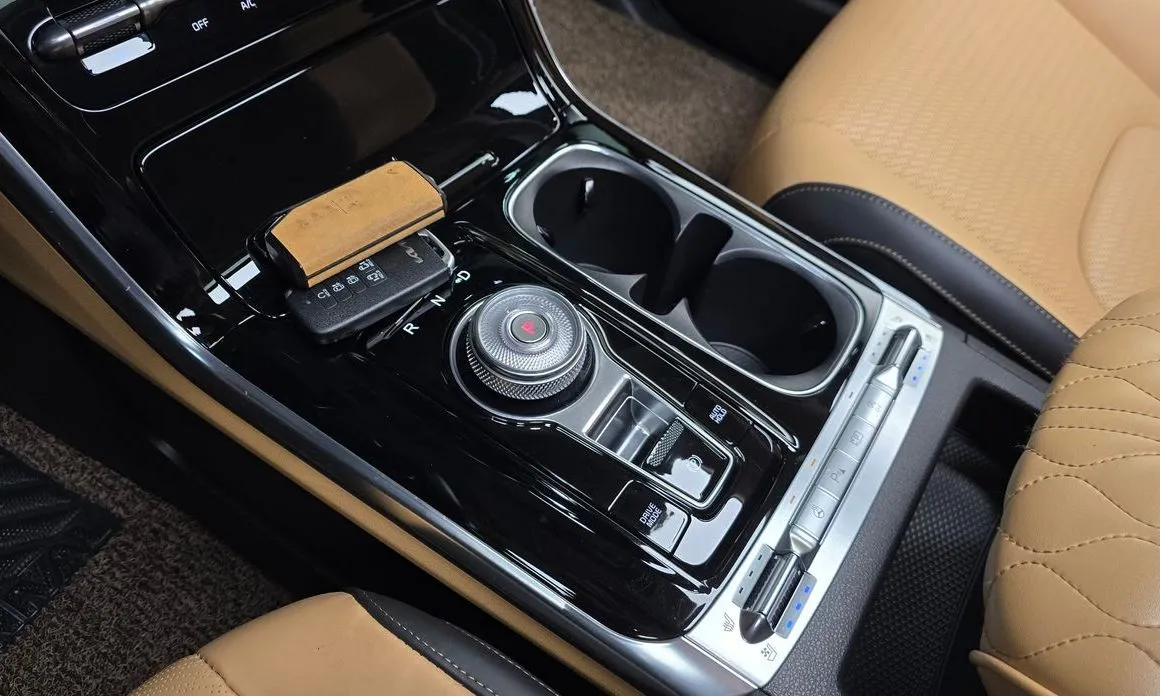 Kia Carnival — фото 10