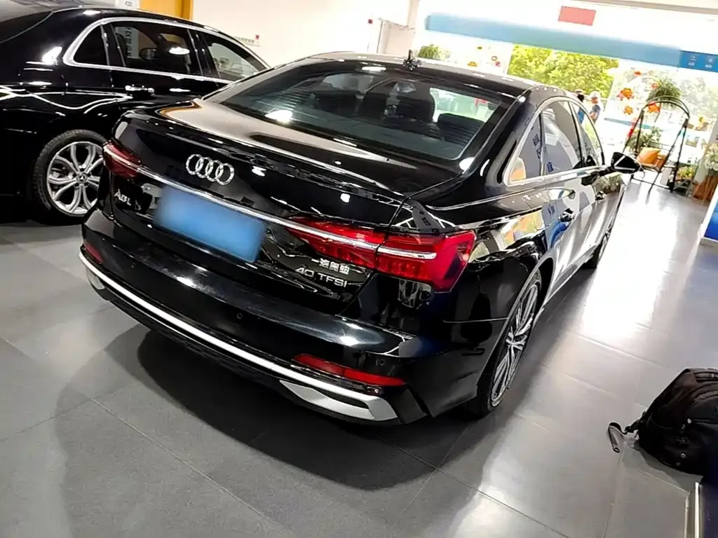 Audi A6L — фото 5