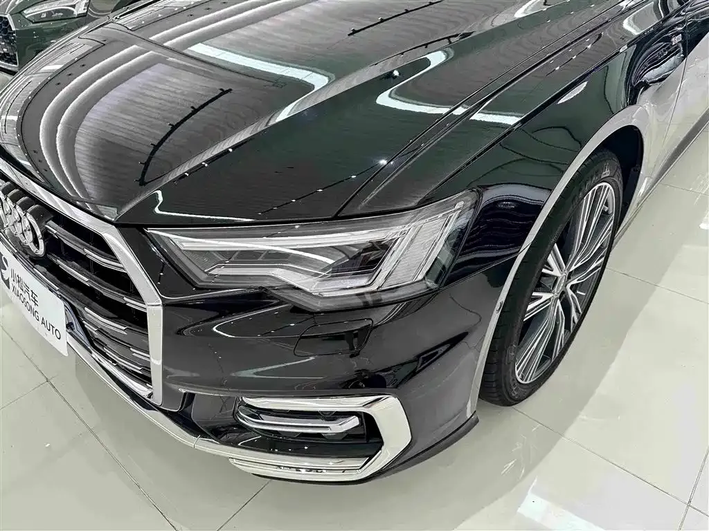 Audi A6L — фото 7