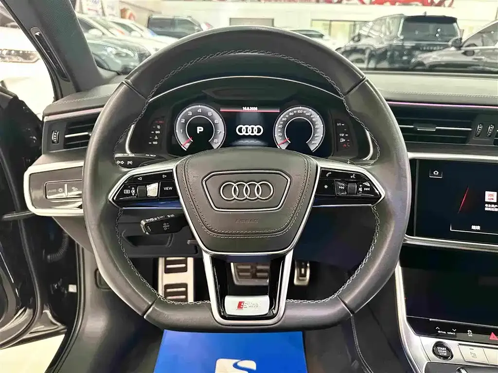 Audi A6L — фото 10