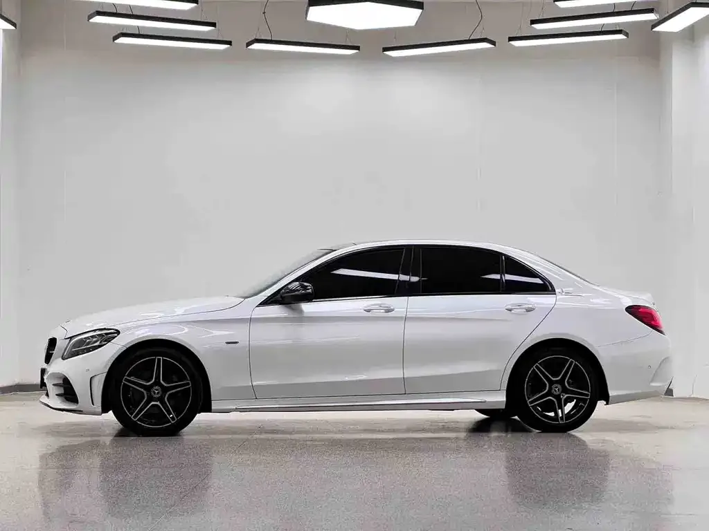Mercedes-Benz C-Class — фото 9