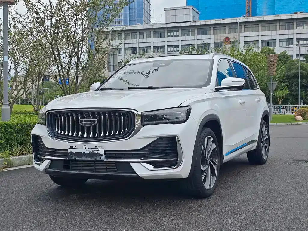 Geely Xingyue L — фото 1