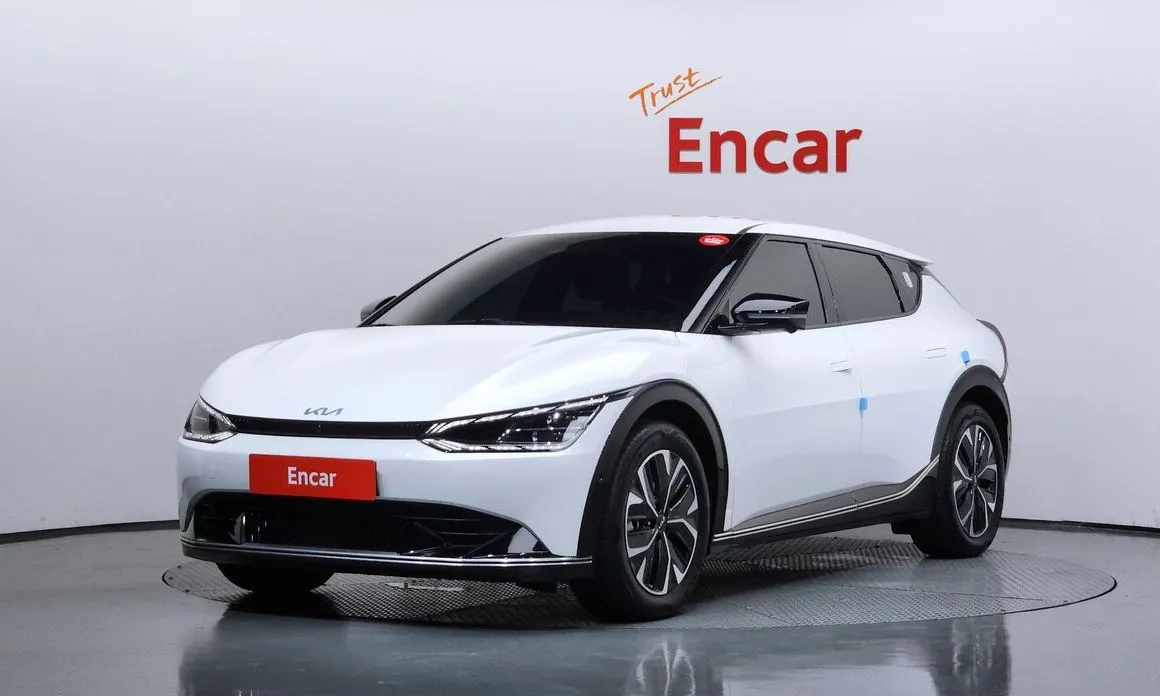 Kia EV6 — фото 1