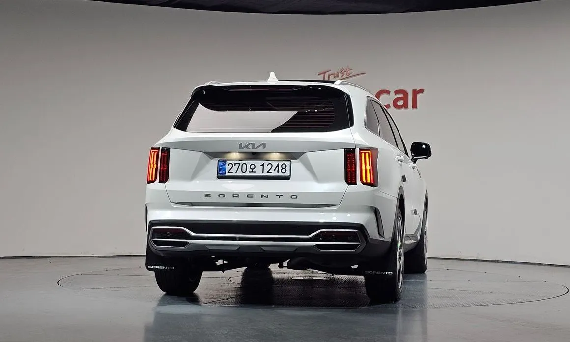 Kia Sorento — фото 4