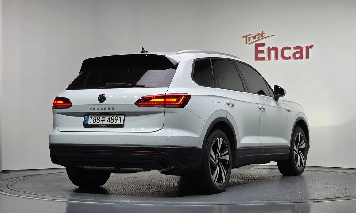 Volkswagen Touareg — фото 2