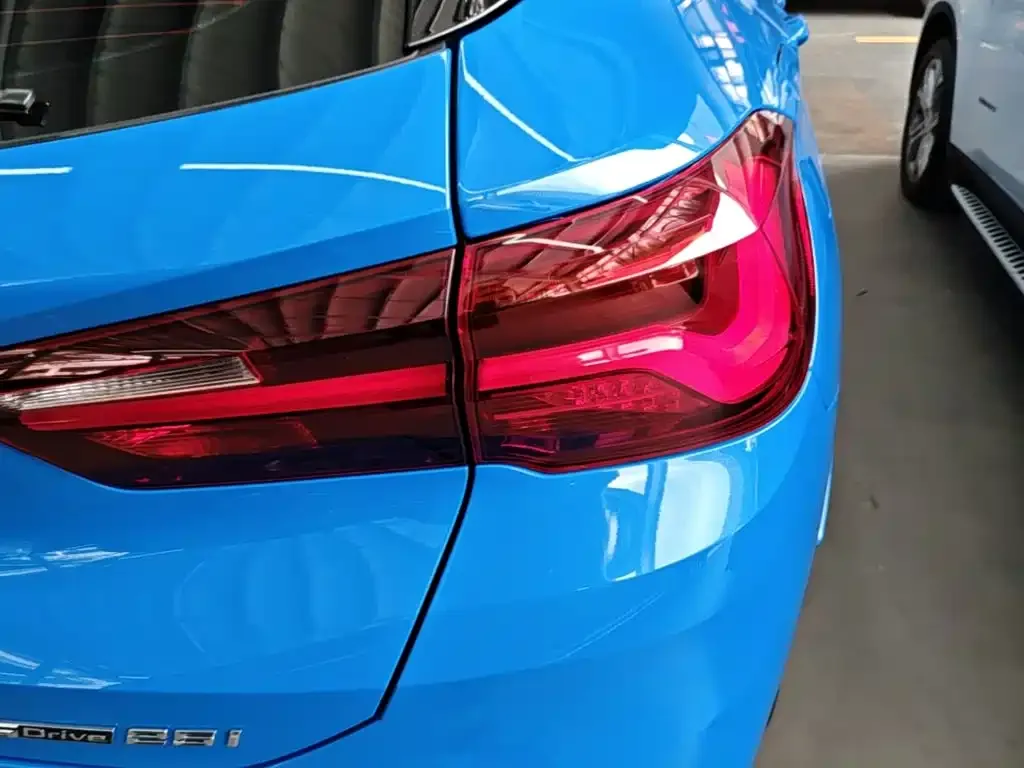 BMW X2 — фото 10