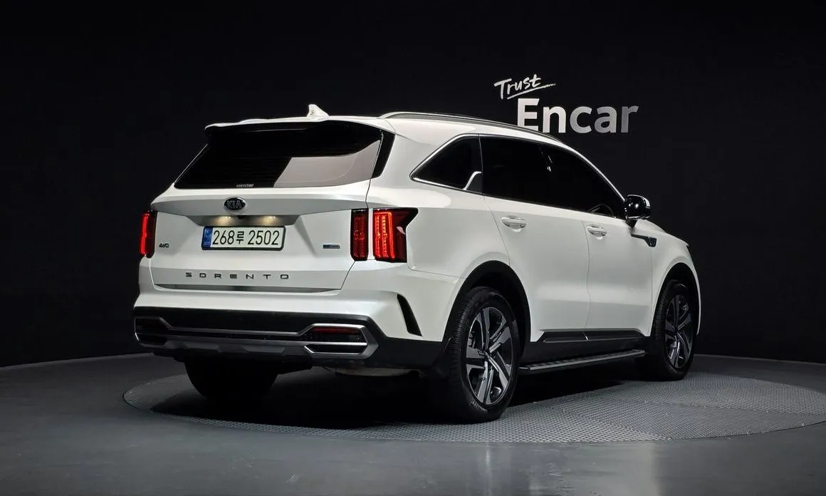 Kia Sorento — фото 4