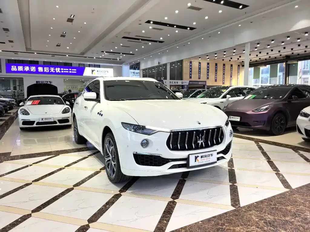 Maserati Levante — фото 5
