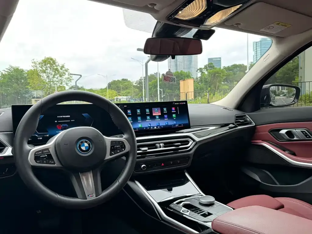 BMW i3 — фото 10
