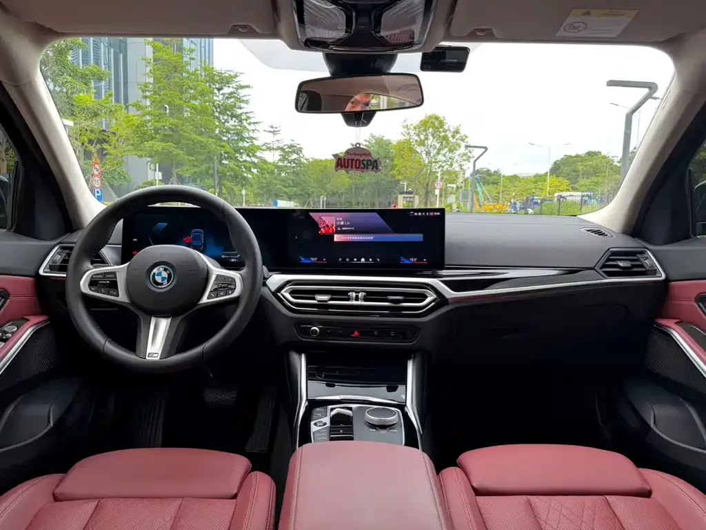 BMW i3 — фото 5