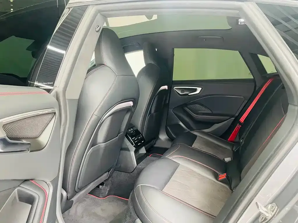 Audi A5L Sportback — фото 5